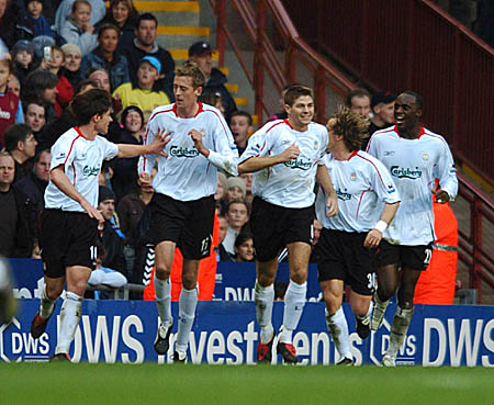 后卫内收 后卫内收